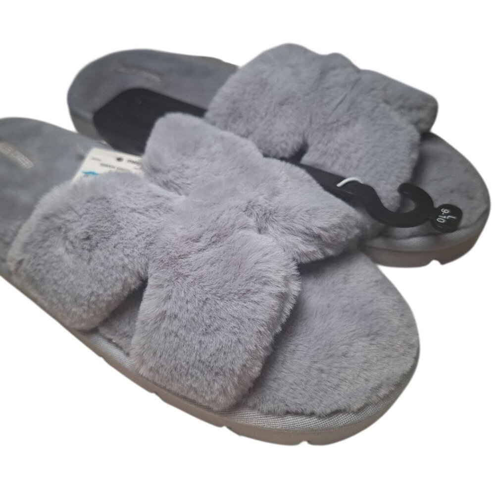 Falls Creek Slippers Fuzzy Gray Crisscross Womens Large 9 10‎ Soft Cozy Sleep